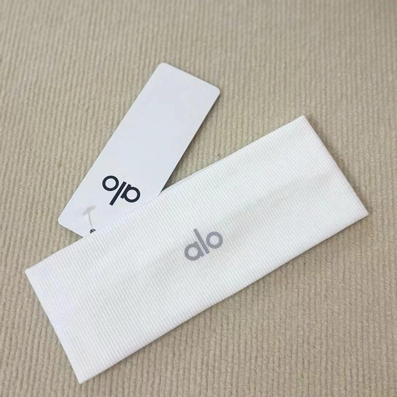 ALO Headband - Picture 2 of 6